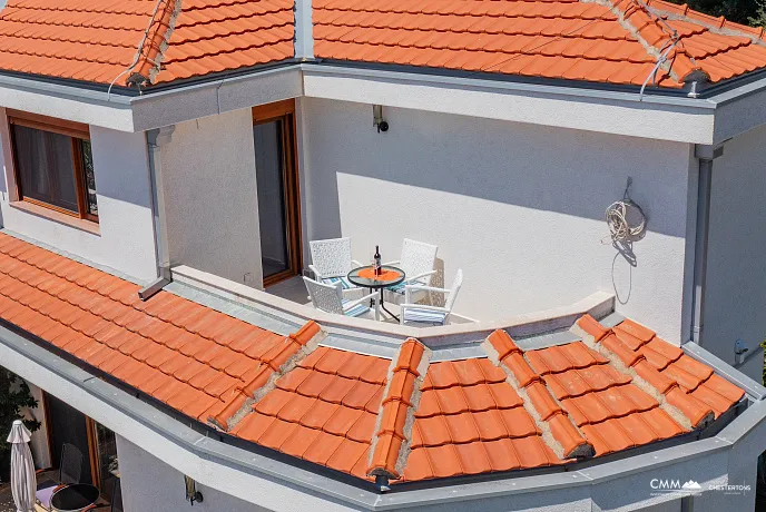 Stunning House with Sea View and Pool for Sale
